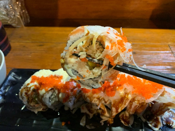  [블챌 기록 #15] 한남동 갤러리 카페 사유, 이태원 롤 맛집 기다스시