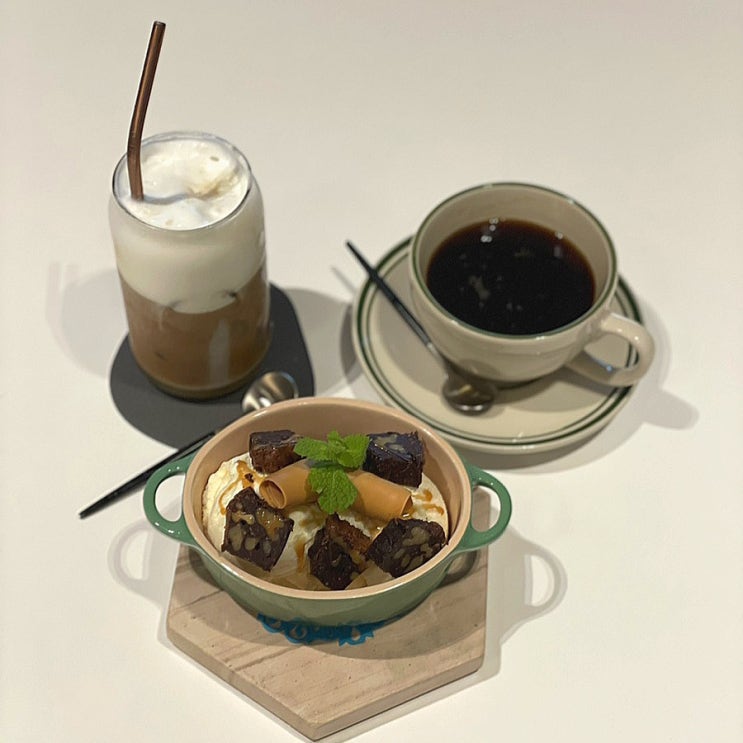  E.A.T 마산 합성동 맛집 식당 겸 카페 인생 브라우니