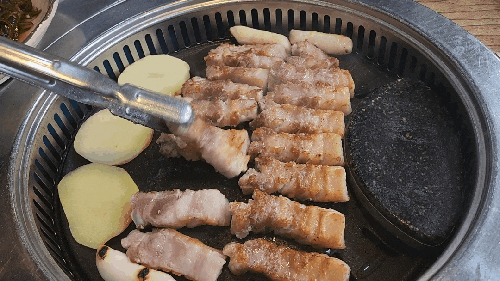  다 구워줘서 먹기만 하면 되는 모란삼겹살 맛집 맛찬들왕소금구이