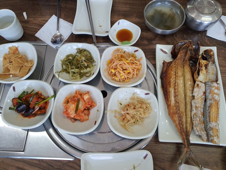  제주 임금님밥상 : 생선구이 백반과 오징어볶음이 맛있는 제주도 한정식 [내돈내산 후기]