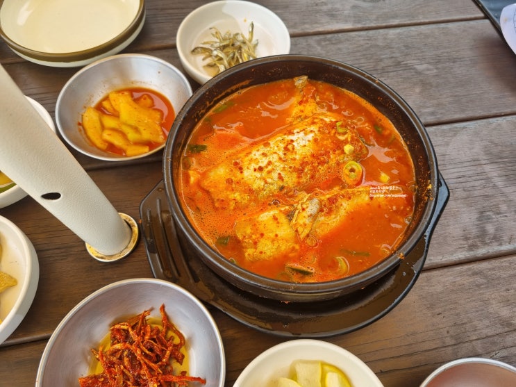 남해 다랭이마을 맛집 카페 추천 다랭이맛집 / 고운동커피