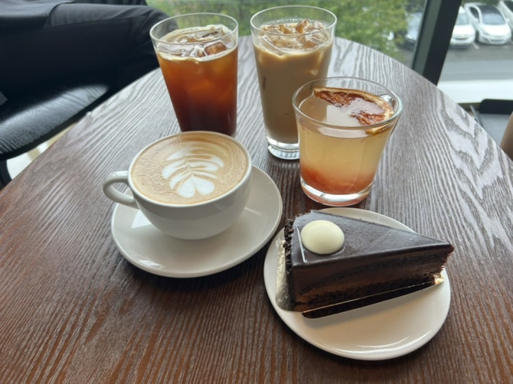  대구도원동 월광수변공원 수밭골 카페맛집 트릴커피에서 라떼 먹어요