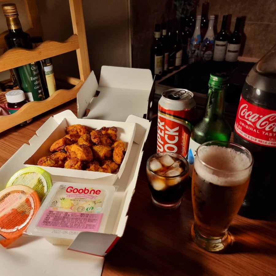 굽네치킨 반월점 사진 1