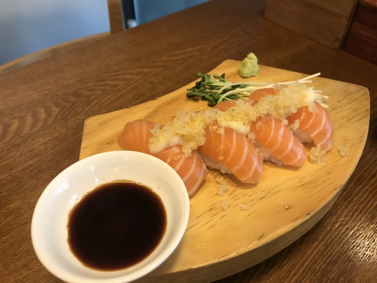  맛있는 점심 먹고왔어요~~^^