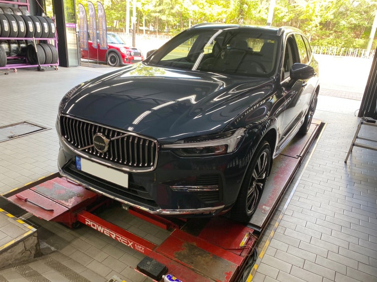  안산 볼보 XC60 235/55R19 미쉐린 타이어 크로스클라이밋2 CC2 SUV 올웨더로 교체해요.