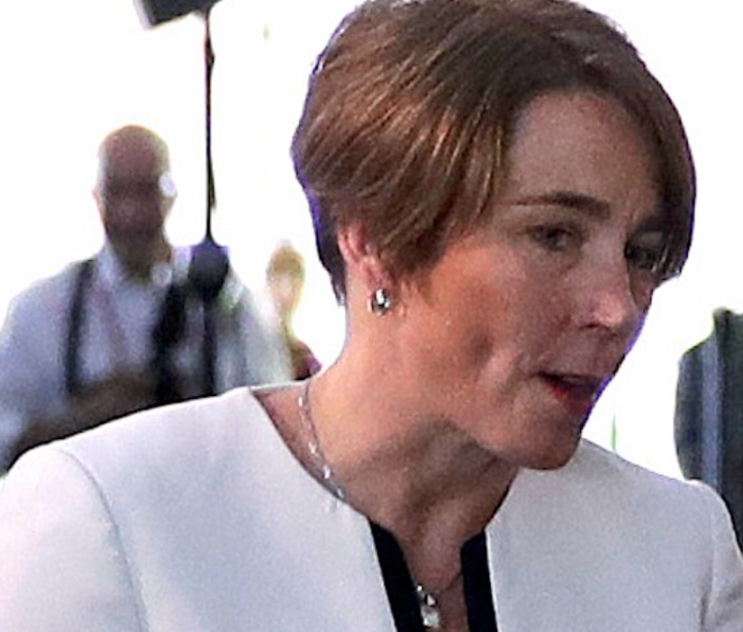Massachusetts AG Maura Healy가 민주당 주지사 지명을 획득했습니다. Massachusetts AG Maura Healy가 민주당 주지사 지명을 획득했습니다.