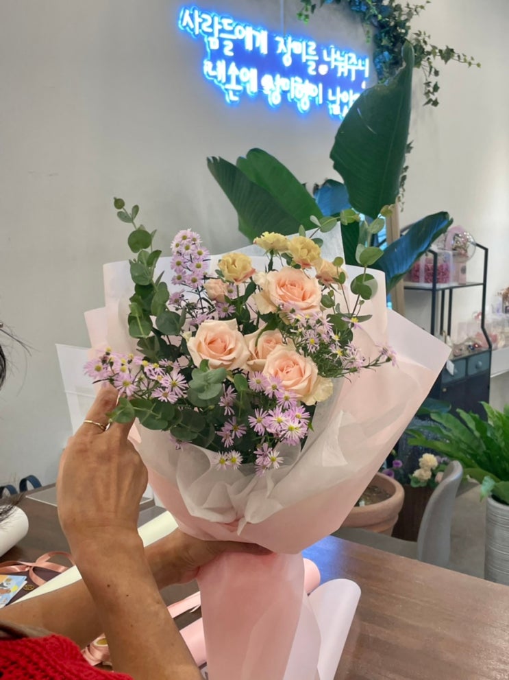  [창원꽃집/팔용동꽃집 예쁜꽃다발] 꼬테플라워&cafe 창원꽃집추천