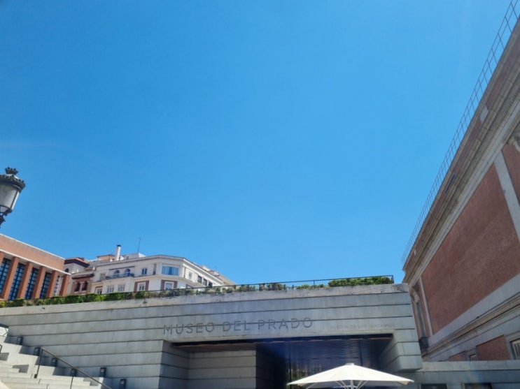  [2022.07.10 / Day 25] 니스에서 마드리드로 그리고 프라도 미술관 (니스 공항 라운지, Hostal Alfaro, Alhambra, Lamucca)