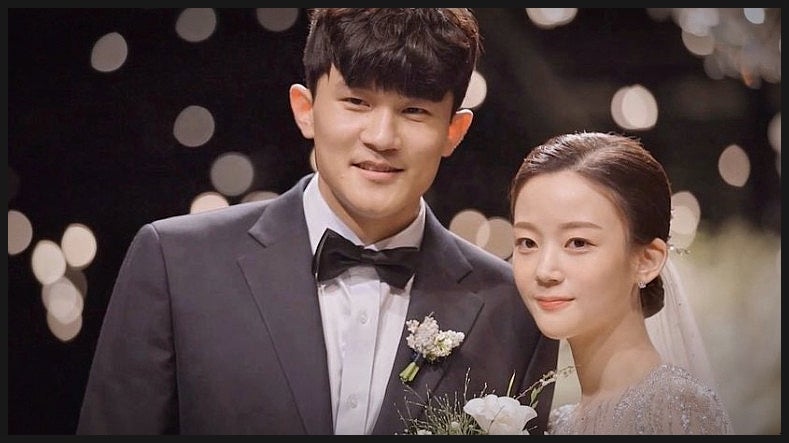축구선수 김민재연봉 와이프안지민 나이 직업 프로필 더 몬스터