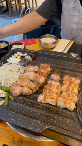  종로3가삼겹살 맛집 익선동고기집 익선동목장! 구워주는 이베리코 돼지고기 후기