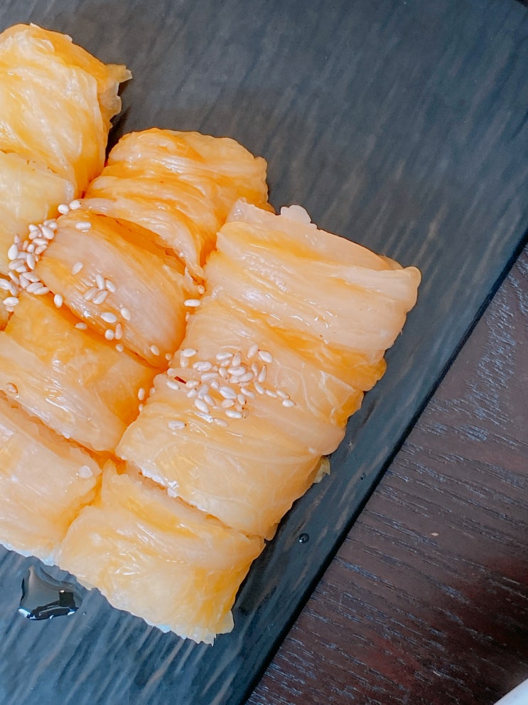  합정 매일 바뀌는 한정식 묵은지말이김밥 "난 NAN"