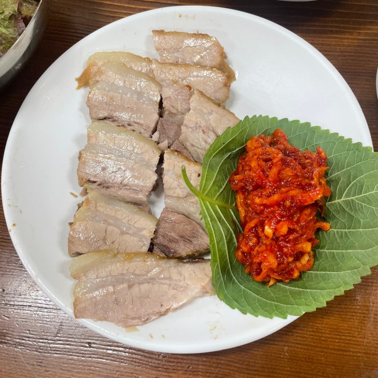  [부산 양정 맛집] 늘해랑 : 수육백반과 돼지국밥이 유명한 양정 돼지국밥 맛집 늘해랑을 소개합니다.
