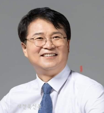 전북대학교 전 부총장 <b>이귀재 교수</b> 연구비 횡령 증권거래법... 