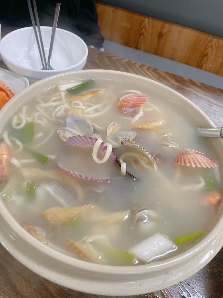  비오는날 황해해물칼국수2호점 여전히 대박맛집으로 인정