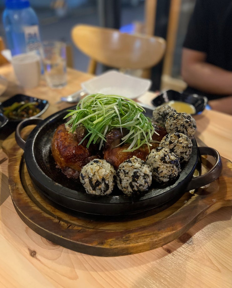  부산 주례맛집 - 촉촉하고 담백한 통닭맛집 참나무장작구이 누룽지통닭
