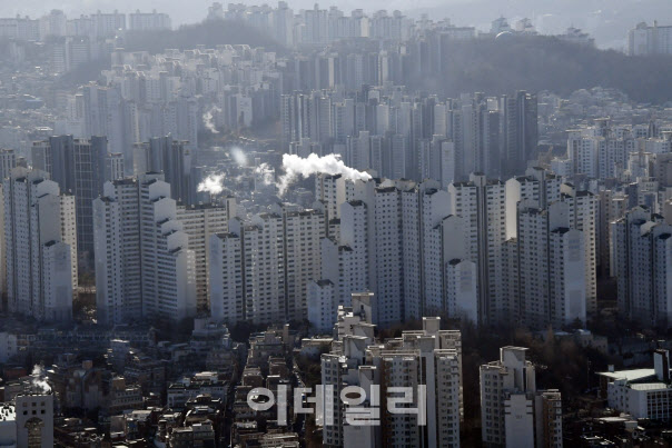 “7억 떨어져도 안산다”…'초급매'에도 반응없어 ‘거래절벽 심화’