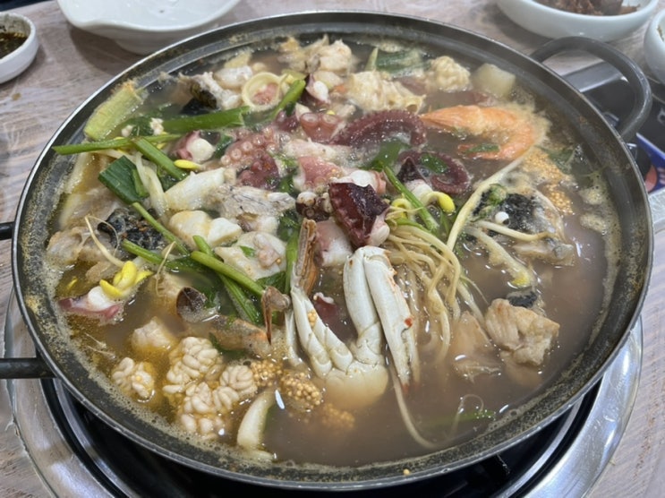  여름휴가 Day1: 깔끔•담백•개운한 국물을 자랑하는 삼척 맛집 [일품해물탕]