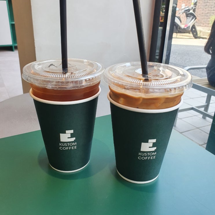  합정카페 _ 커스텀커피 라떼덕후 취향저격! 라떼맛집:)