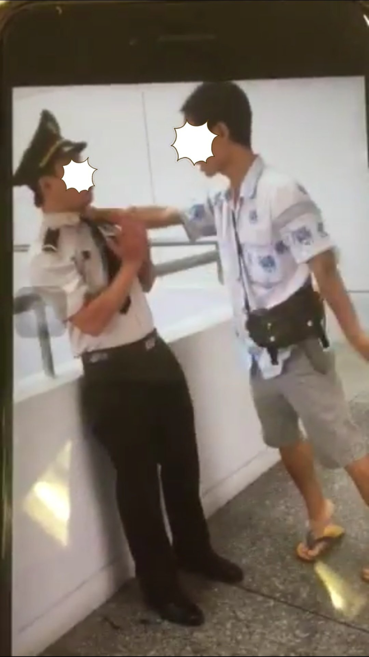  맞아 죽을 뻔한 한인 구출 작전 - 겁도 없이 공항 보안요원을 폭행했는데...