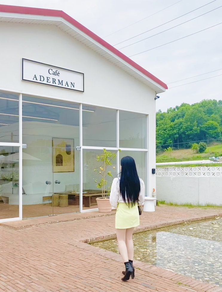  광주근교 화순카페 :: 카페아더맨 기차길 옆 감성카페