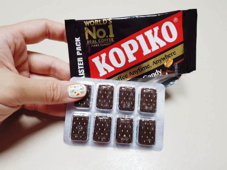  오늘의 웹툰 / 코피코 캔디 (KOPIKO) 먹어 본 후기