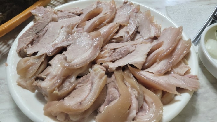  성시경의 먹을텐데 맛집 - 대구 군위식당 수육, 돼지국밥