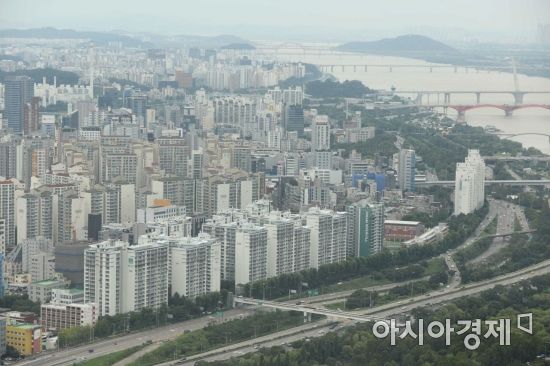 영끌족 "이자 부담에 집 팔아야"…'대출금리 4%' 10년만에 최다