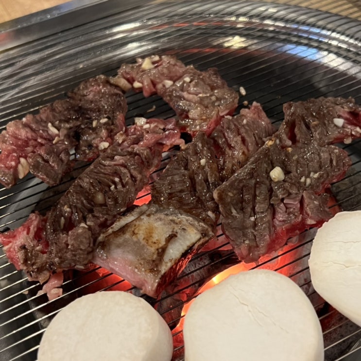  대구남구봉덕동 현지인추천맛집 한우촌안동갈비에서 마늘안동갈비 먹어요