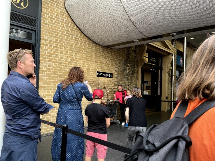 Platform 9 3/4