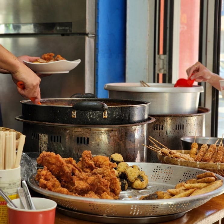  통영 서피랑 떡복기집_추억의 맛집, 닭튀김 순대튀김 필수