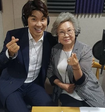 박수홍 형 엄마 아빠 입양아 논란 박수홍 형 엄마 아빠 입양아 논란