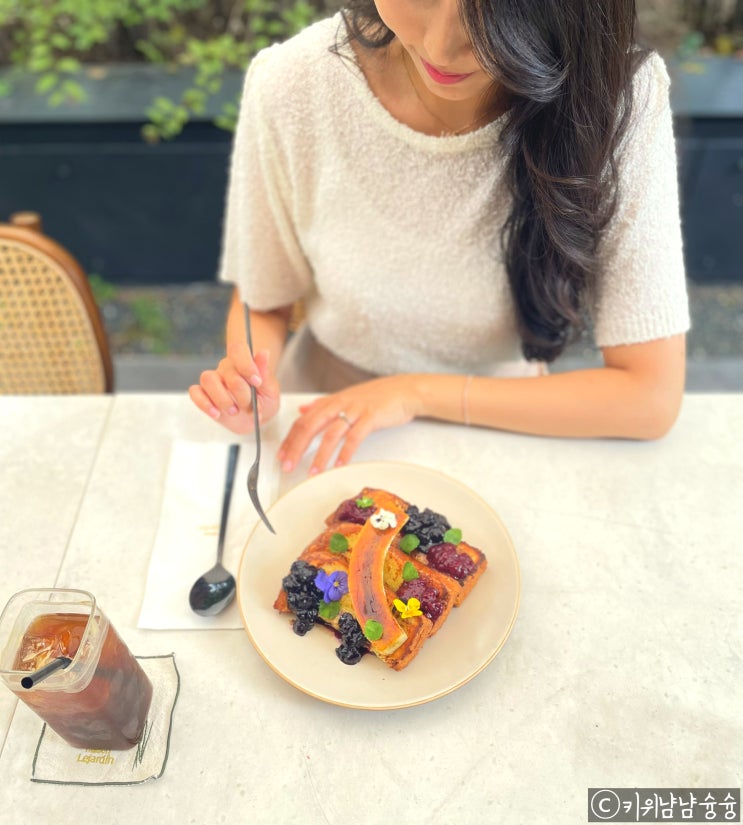  아직 하루 더 남았다..! 마지막 명절을 붙잡고~ 휴일에 내가 제대로 쉬는 법은? / 르자당 도산공원 브런치 맛집
