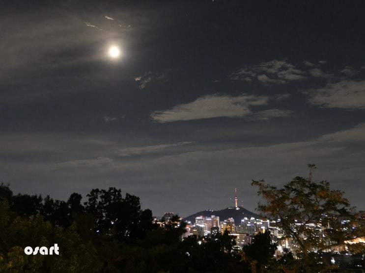  달님을 보아요~~^^