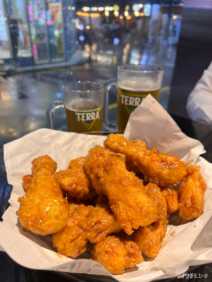 종각 젊음의거리 교촌치킨 종로1호점 치맥 !! 종각 젊음의거리 교촌치킨 종로1호점 치맥 !!