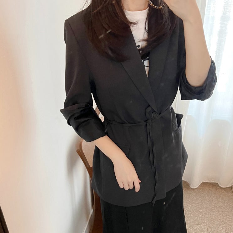  간편한 여성가을자켓 & 네이비 계열 코디 look