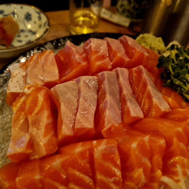  이태원술집/연어시시미와 유부초밥 맛집 '미도리야'
