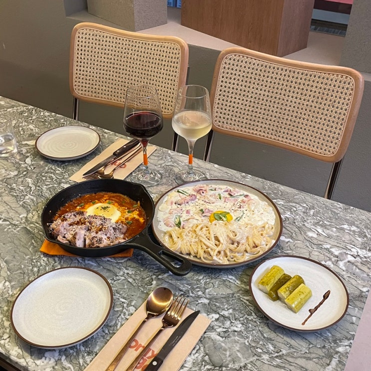  광주 시내 충장로 맛집 온리고 광주점 솔로지옥 문세훈 식당, 메뉴판