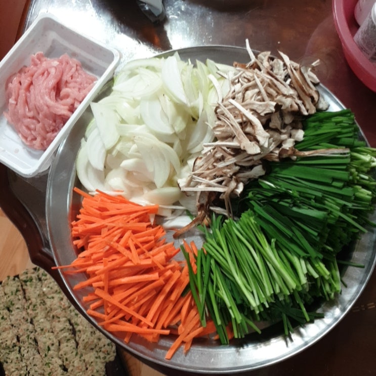 참송이버섯 잡채  및 주꾸미