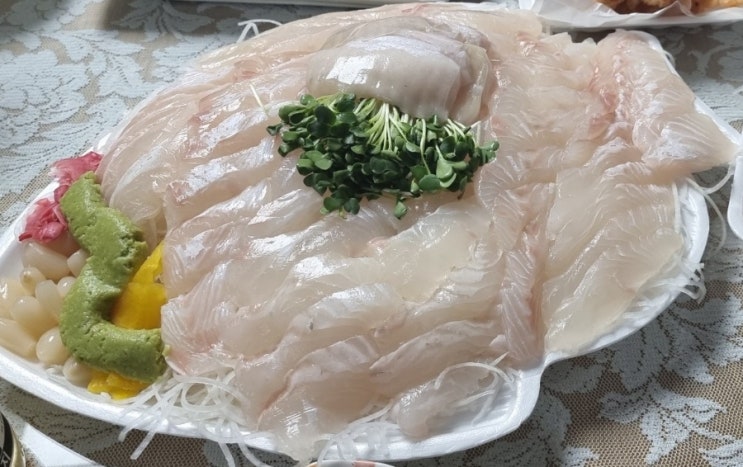 노량진 수산시장에서 싱싱한 생선회 포장 맛집 추천 : 강경상회
