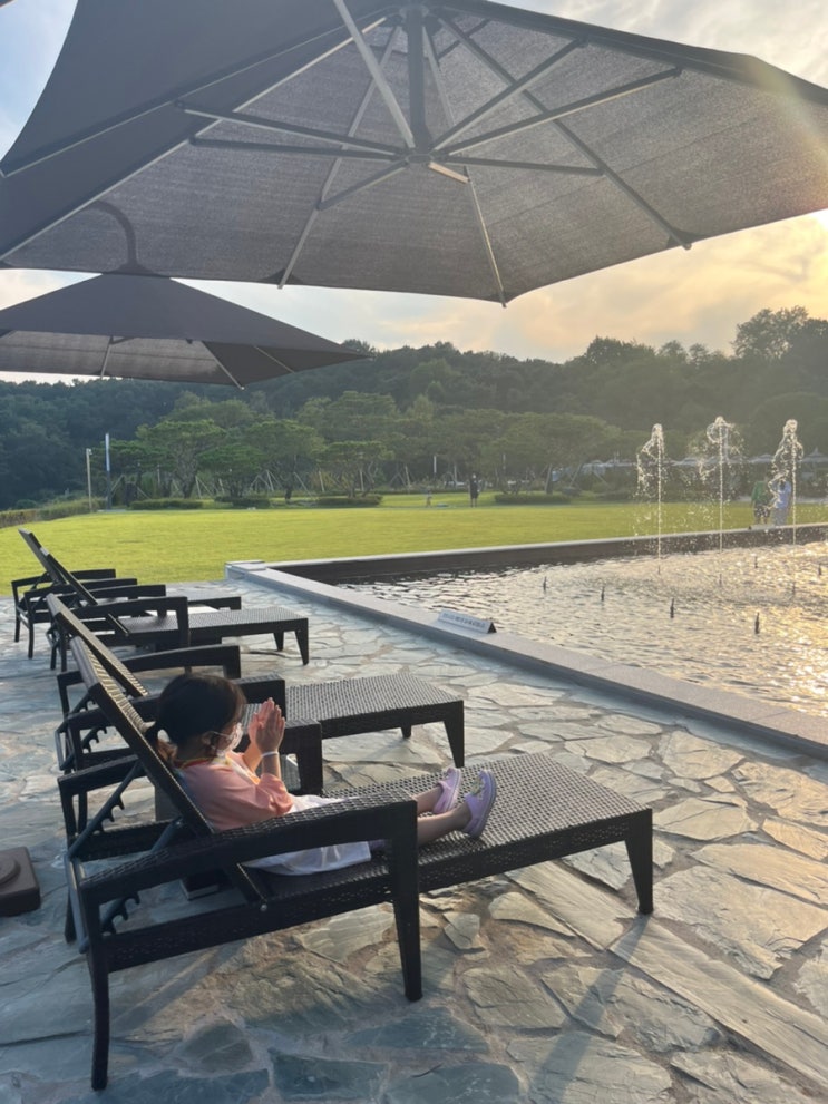  오산 대형카페 # 정원이 넓은 대형규모 오산 카페 : 카페 메르오르