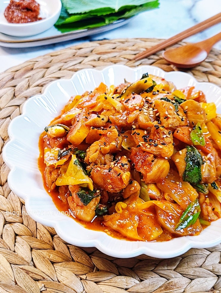 닭다리살 닭갈비 레시피 매콤달콤 맛있는 닭갈비 양념장 저녁메뉴 추천 닭다리살 닭갈비 레시피 매콤달콤 맛있는 닭갈비 양념장 저녁메뉴 추천