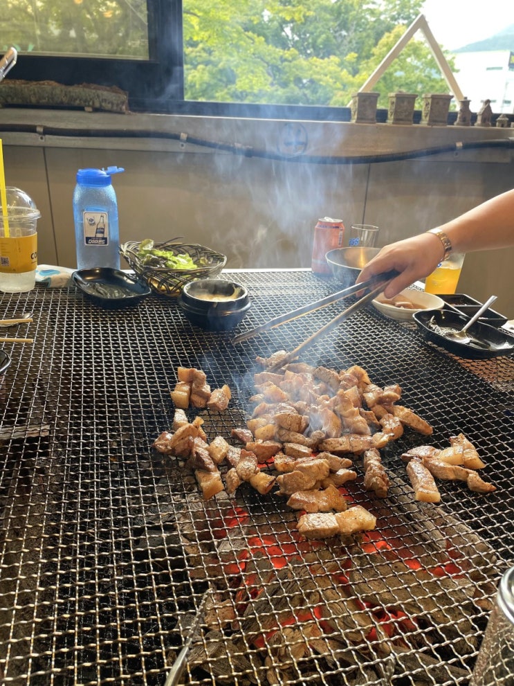  부산 만덕 단체 모임하기 좋은 야외 캠핑 감성의 바베큐집 우리장