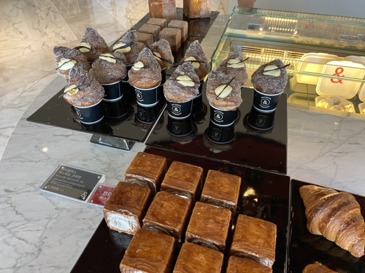  러스크가 맛있는 첨단버터풀앤크리멀리스