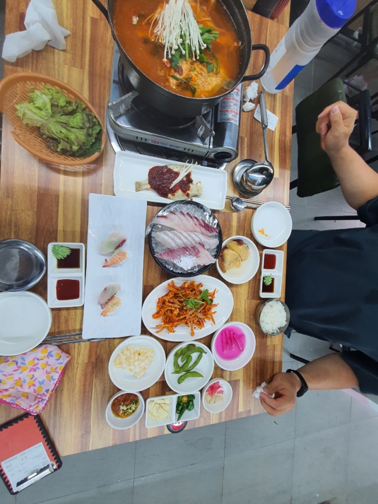  광명시장 광명어촌회수산시장- 점심특선 회정식 1인 만원 !