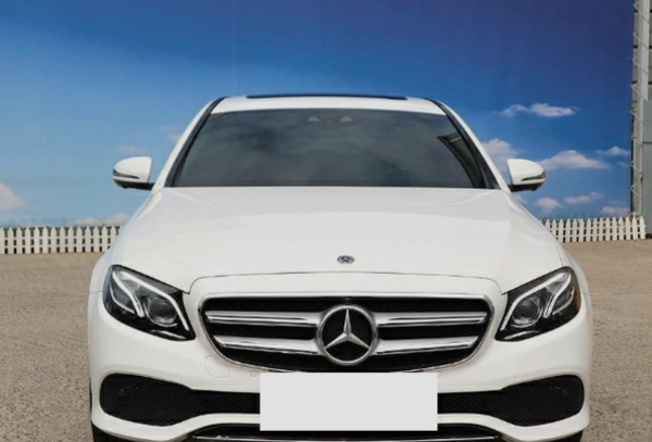  벤츠 E300 중고가격 잔기스 찾아 볼수 없어요