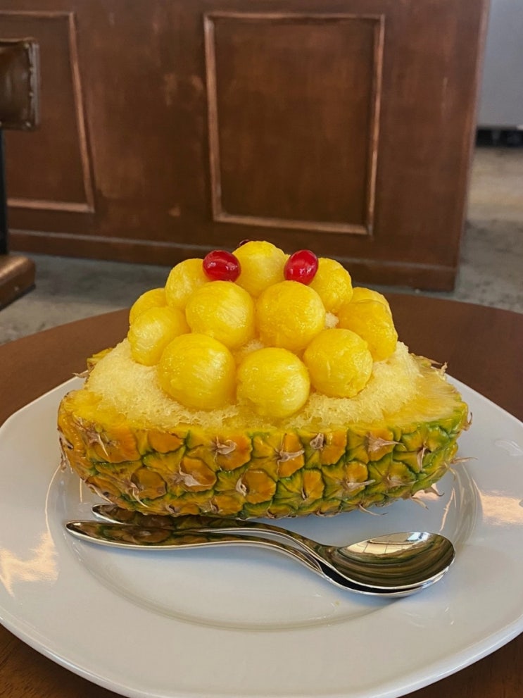  [을지로3가역 카페] 을지로 핫플 맛집 '문덕커피' 파인애플빙수, 아메리카노 후기