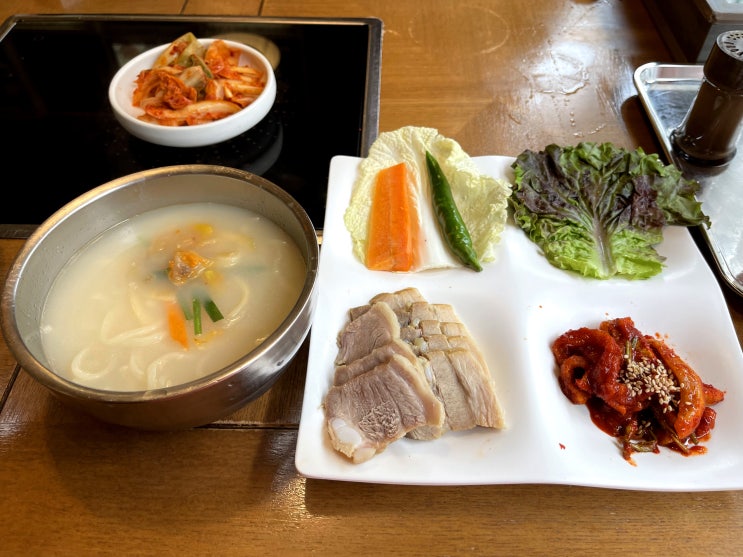  명동칼국수 샤브샤브 학동점 "칼국수 보쌈정식, 육개장 칼국수, 만둣국" 학동역 칼국수 맛집:서울/논현동