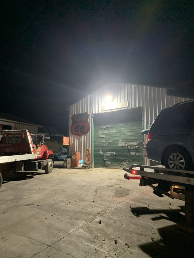 미국 동부 일주일 자동차 여행기 (47) 자동차 타이어를 고치러 가다 - Keiths Towing Solutions 미국 동부 일주일 자동차 여행기 (47) 자동차 타이어를 고치러 가다 - Keiths Towing Solutions