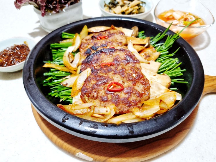  반찬 없을 때 소고기 떡갈비 밥상 잡솨요~