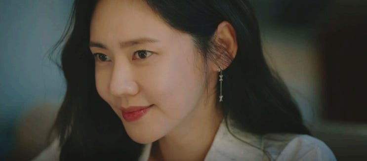  작은아씨들 등장인물 진화영(추자현), 원령가의 유령은 살아 있다.